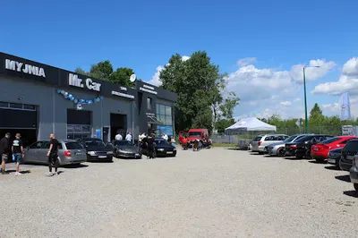 Mr Car Studio Kosmetyki Samochodowej | Bezbarwne folie ochronne PPF | Powłoki Ceramiczne | Zmiana koloru